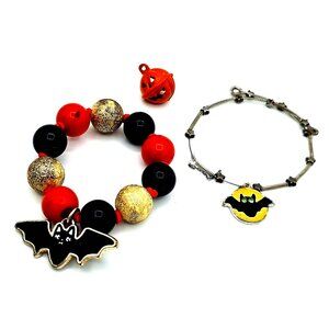 Halloween Bat Charm Bracelets & Pumpkin Bell Set – Stretch & Wire Beaded